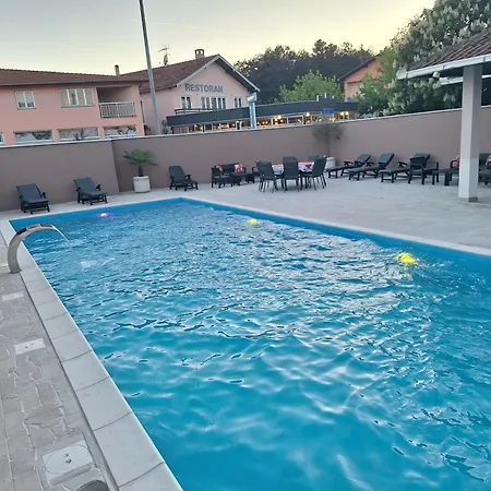 Hotel Juka