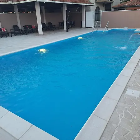 Juka Hotel 3*