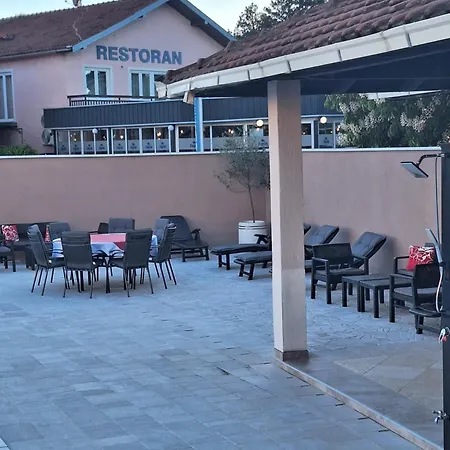 Hotel Juka